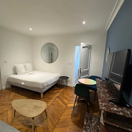 Portes De Paris - Rer C A 2 Min - Wi-fi - Parking Inclus * Choisy-le-Roi